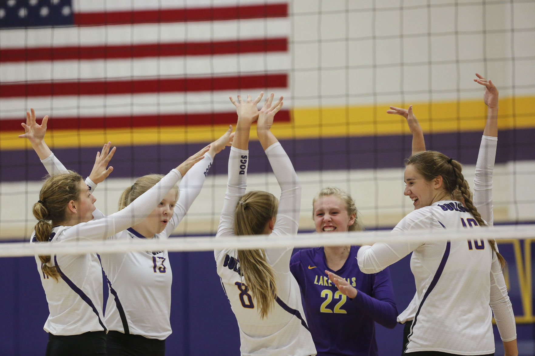 VBall Lake Mills vs. Forest City 6